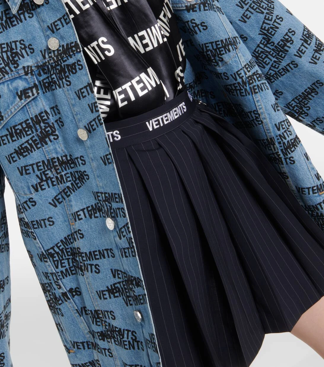 VETEMENTS Minirock Aus Wolle 6 VETEMENTS Minirock Aus Wolle – Bild 4