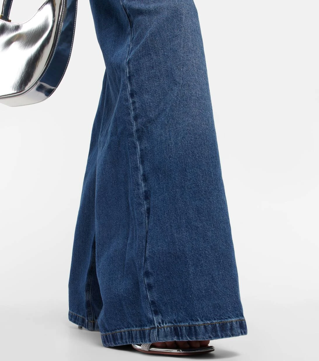 Area Verzierte High-Rise Jeans 8 Area Verzierte High-Rise Jeans – Bild 6